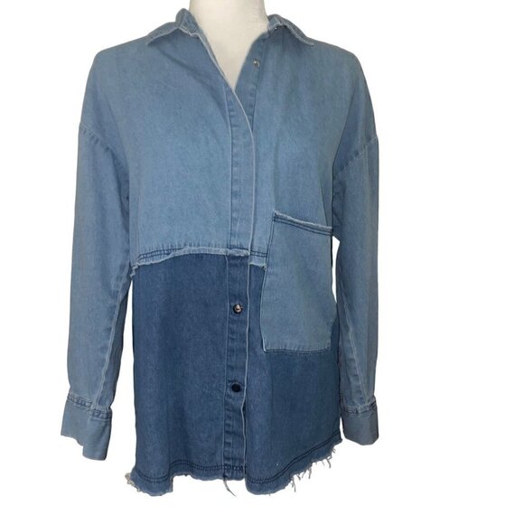 Zara Trafaluc Collection Distressed Two Toned Denim Button Down Shirt Size Mediu - Picture 2 of 8